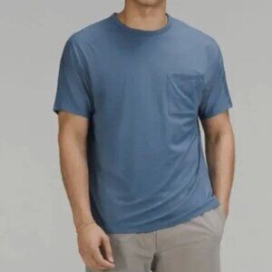Men Lululemon The Fundamental Pocket T-Shirt Classic Fit Soft Denim Size Small